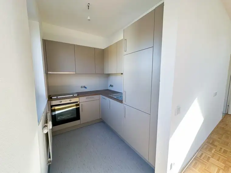 Sanierte Mietwohnung im Herzen von Feldbach mit Balkon ...!