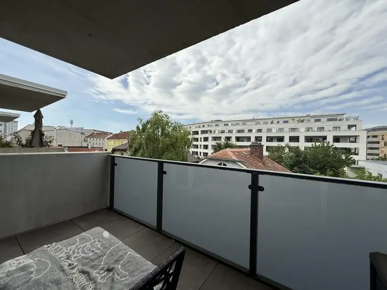 Provisionsfreie Wohnung mit Balkon und Dachterrasse ...!
