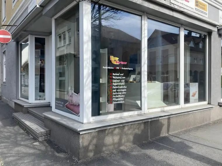 Helle, freundliche Geschäftsfläche in sehr guter Frequenzlage ...!