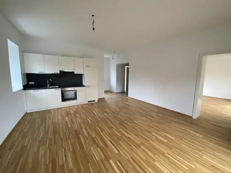 Helle Erdgeschosswohnung mit Balkon in Bad Radkersburg ...!