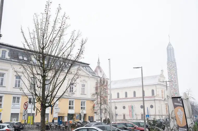 Kleine Geschäftsfläche direkt am Hauptplatz in Feldbach ...!