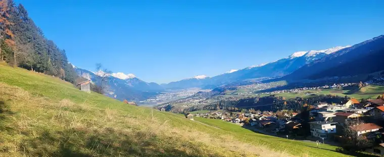 Großzügiges, sonniges Grundstück in herrlicher Aussichtslage