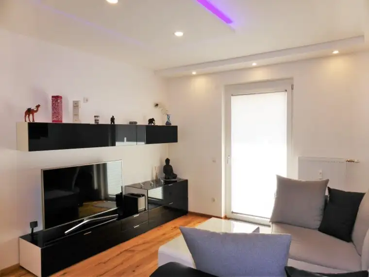 Traumhafte 2,5-Zimmer Wohnung mit Loggia in Innsbruck – Ihr neues Zuhause wartet!