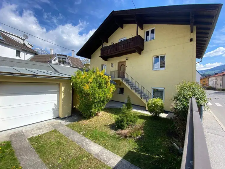 Viel Raum zum Leben | 7-Zimmer-Maisonette mit Balkon, Garten und Garage