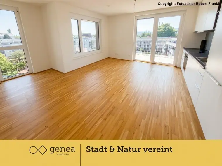 Helle Wohnung im obersten mit TG Platz - Hochwertiger Küche und möbliertem Badezimmer