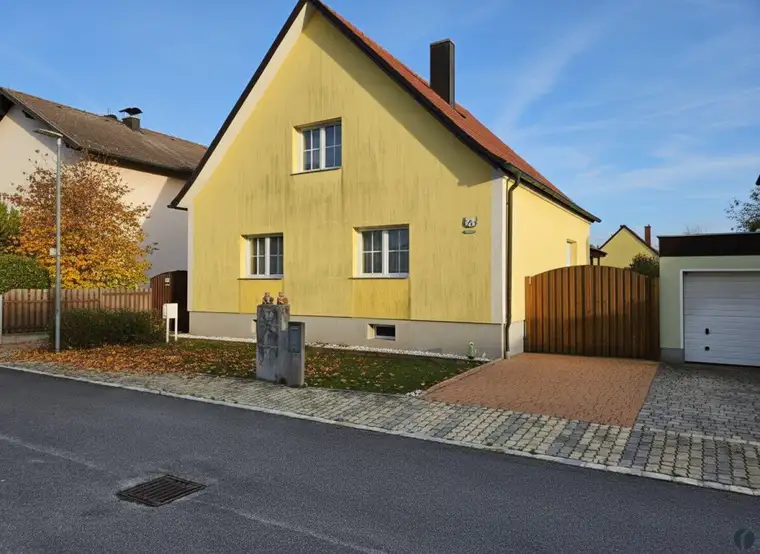 Großzügiges Familienhaus in ruhiger Siedlungslage!