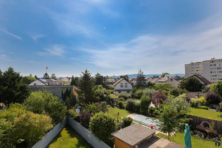 Provisionsfrei! Neubau 3- Zimmer Dachgeschosswohnung mit Ausblick