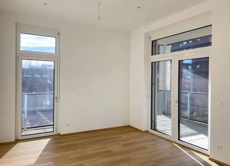 Wohnkomfort optimal gestaltet: 3 Zimmer Wohnung mit Balkon, Erstbezug 