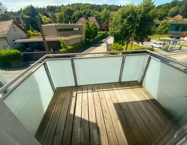 helle 2-Zimmer Wohnung mit Balkon, Nähe LKH Graz 
