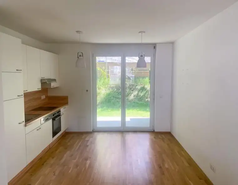 Wunderschöne, moderne 2-Zimmer Gartenwohnung am Hilmteich 