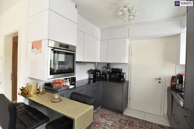 Grünoase mit Panoramablick: 3-Zimmer-Wohnung mit Süd/West-Dachterrasse und hochwertiger Nolte-Küche - Backofen auf Augenhöhe inklusive!