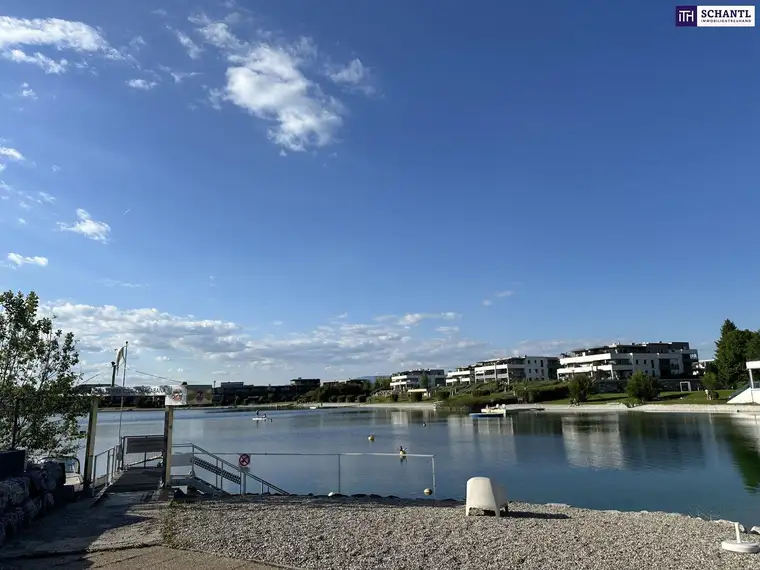 HAMMER! Exklusive Dachterrassenwohnung mit Seeblick und eigenem Seezugang an der Copacabana! Möbliert - das perfekte Wohngefühl in Kalsdorf!