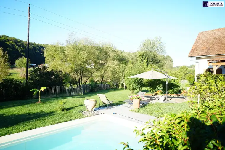 SENSATIONELLES JUWEL! Exklusiver Vierkanthof im Thermenland Steiermark – Wohnen, Reiten &amp; Leben mit Pool und Natur!