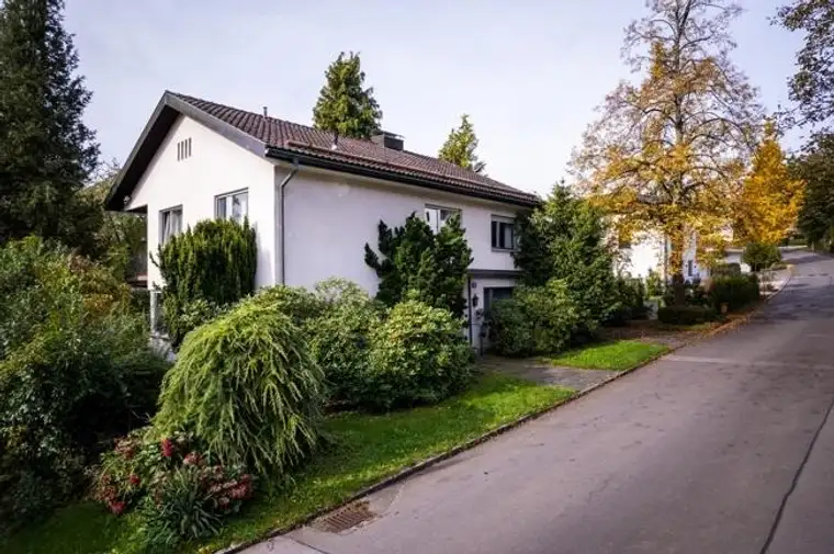 Charmante Villa mit parkähnlichem Garten in Bregenz zu verkaufen