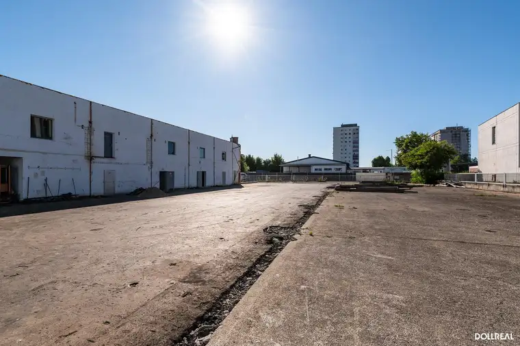 BRAUNAU AM INN: Attraktives Grundstück mit vielen Optionen