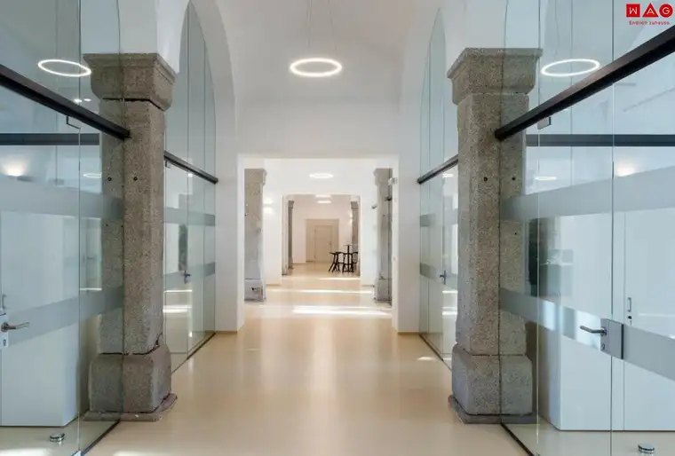 548 m² neuwertige, voll ausgestattete barrierefreie XXL-Büro-/Geschäftsfläche in den Dragoner Höfen Wels mit weitreichendem Mitgestaltungsfreiraum!