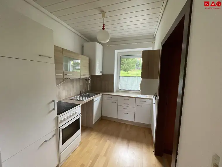 Möblierte 2 Zimmerwohnung in schöner Ruhelage mit Ganztagessonne und eigenem Garten!
