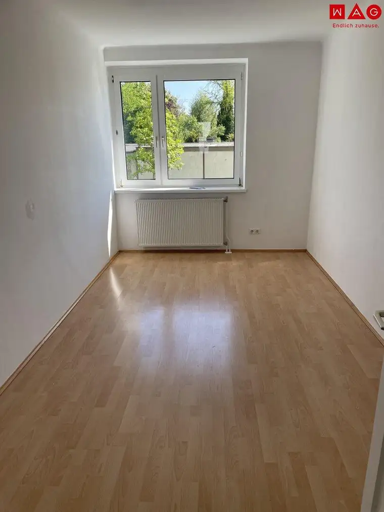 Schnell sein und moderne 2-Zimmer Wohnung mit grünem Innenhof in zentraler Welser Lage sichern!