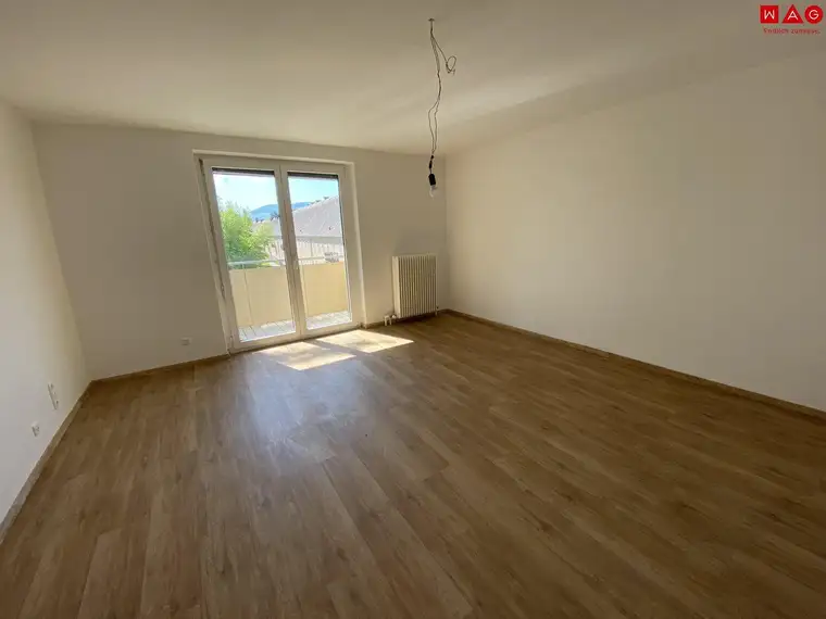 Der Sommer zieht ein! Sie auch? Attraktive 3-Zimmer-Wohnung mit gemütlichem Balkon, praktischem Abstellraum und hellem Grundriss in bester Lage und mit hervorragender Infrastruktur!