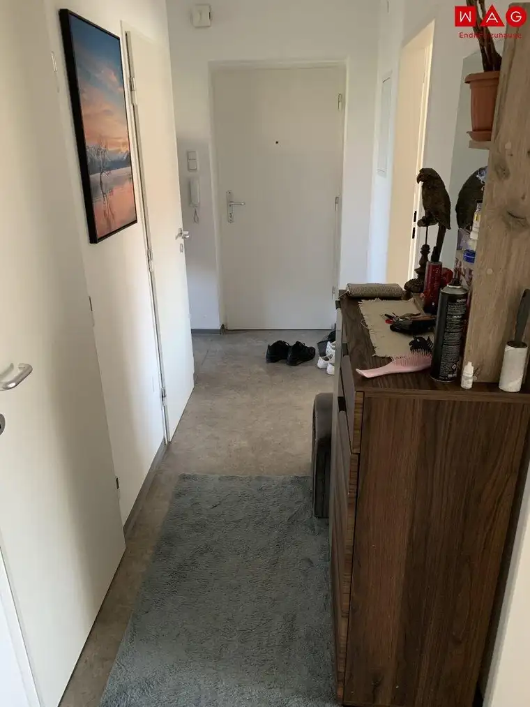 Freundliche 3-Zimmer Familienwohnung in gepflegtem Zustand und grüner Umgebung in Steyr Münichholz - Sonnige Loggia und praktischer Abstellraum lassen keine Wüsche offen! Unbefristeter Mietvertrag und provisionsfrei!