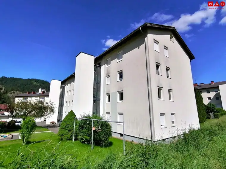 Möblierte 3-Zimmer-Wohnung mit Balkon!