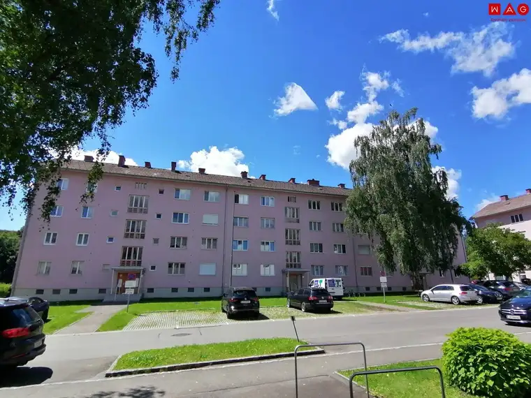 Schöne Balkonwohnung mit 3-Zimmern!