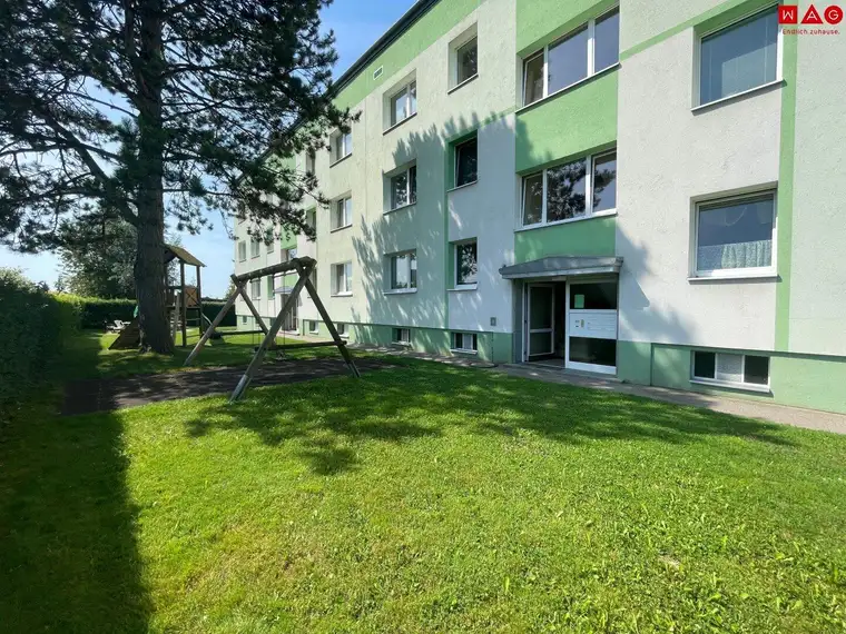 Viel Platz für die Familie! Ihr neuer Wohn(t)raum in Schärding: 2 Kinderzimmer, sonnige Loggia (rd. 5,09 m²) und ruhige Lage im Grünen– Frei ab Oktober 2025!