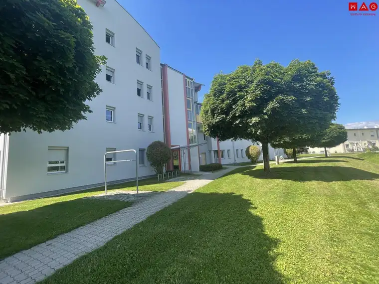 Attraktive &amp; ruhige Wohnung mit Sonnen-Balkon und Parkplatz!