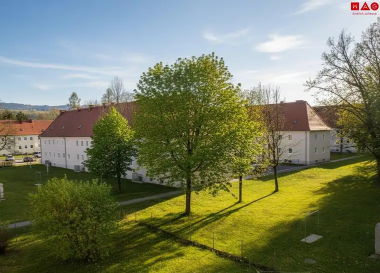 Sehr attraktive und ansprechende Wohnung ruhig und grün gelegen! Tolle Raumaufteilung für äußerst flexible Nutzungsmöglichkeiten! 1A-Infrastruktur wird geboten!