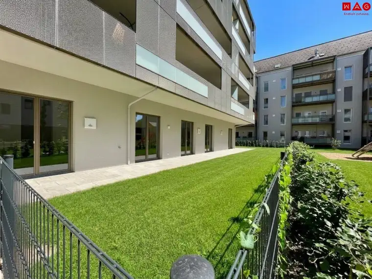 Quartier am Park: Mit modernster Technik ausgestattete Familienwohnung mit 122 m² Eigengarten + 59 m² Terrasse
