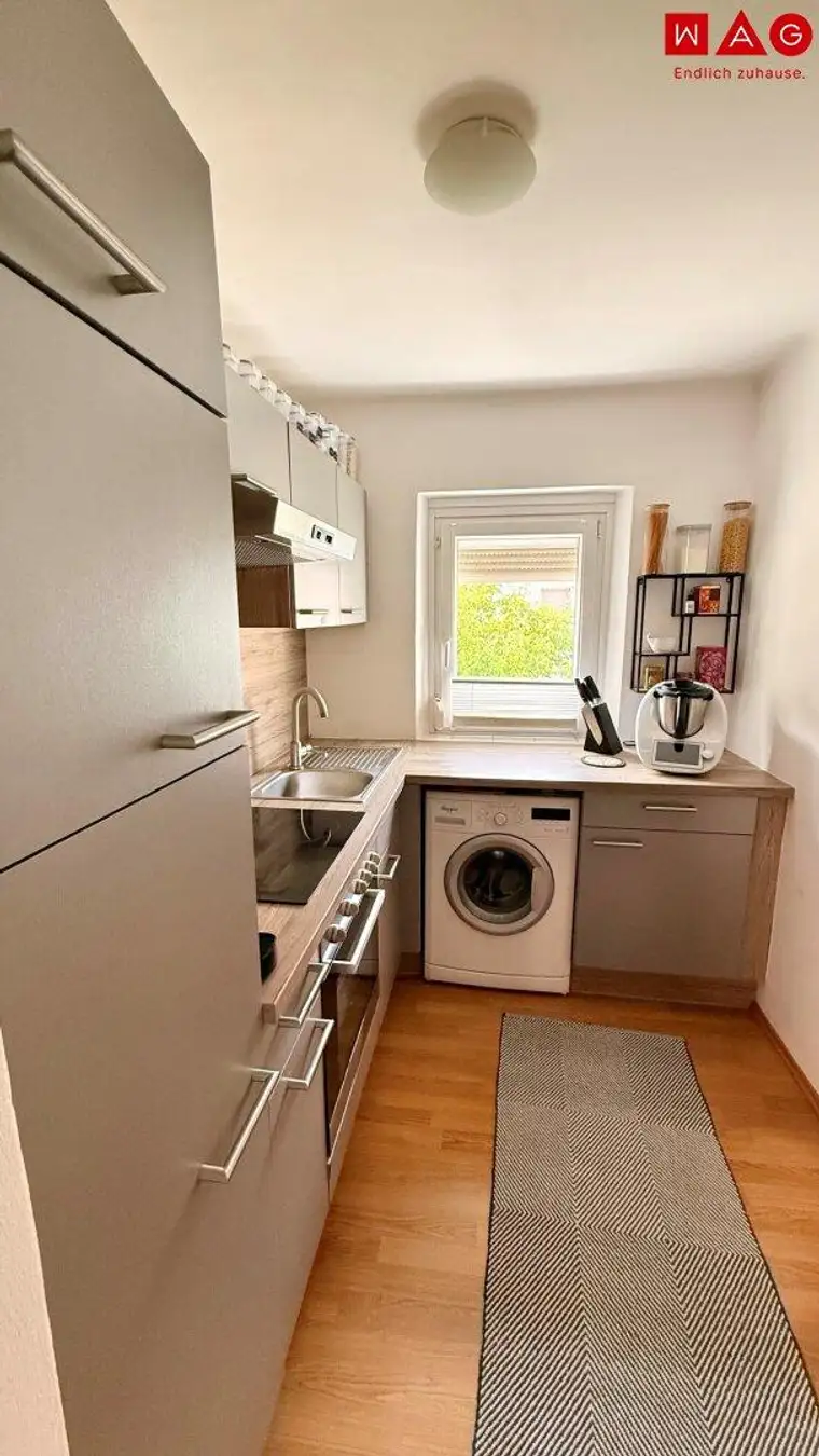Küchenablöse möglich! Sonnige Wohlfühlwohnung mit herrlichem Grünblick, gepflegter Ausstattung und heller Raumaufteilung - attraktive Lage in Steyr-Münichholz mit bester Infrastruktur!