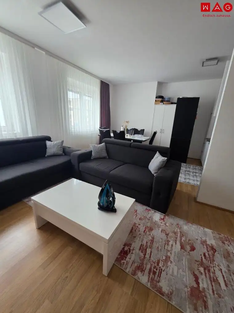 Charmante 2-Zimmer-Wohnung in bester Lage am Hauptplatz Traun