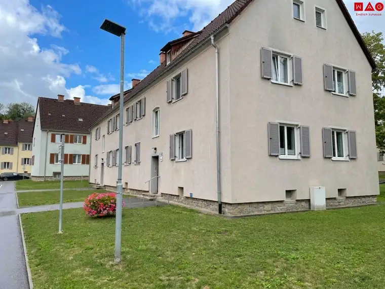 Erstbezug nach Komplettsanierung - 2 Zimmer Erdgeschoßwohnung