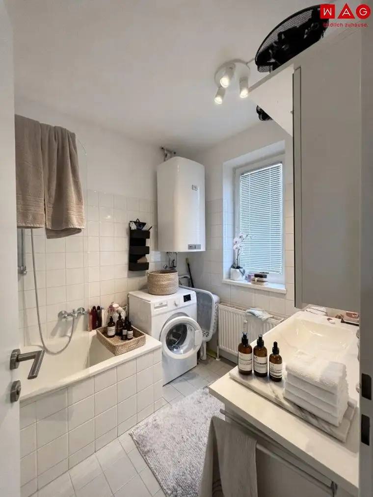 Wohnen über den Dächern – 2-Zimmer DACHGESCHOSSWOHNUNG mit großzügiger Loggia in Linz-Kleinmünchen! ACHTUNG die Wohnung wird noch saniert! Bezug ab 01. Dezember 2026!