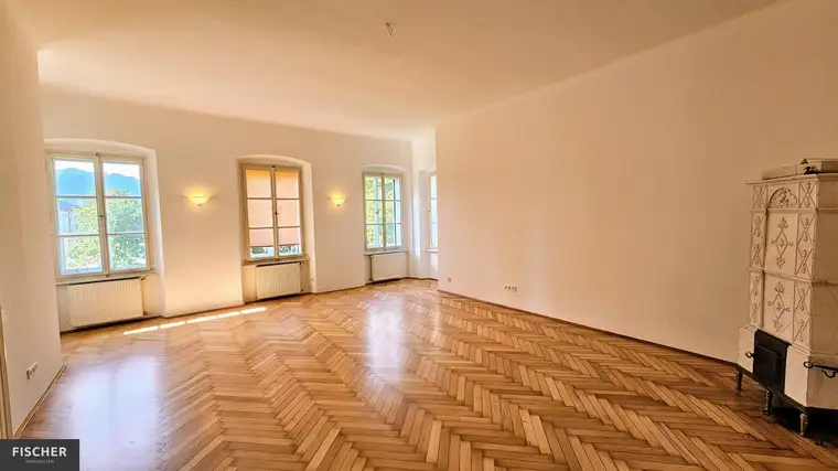 Historische Altbauwohnung mit Stil!