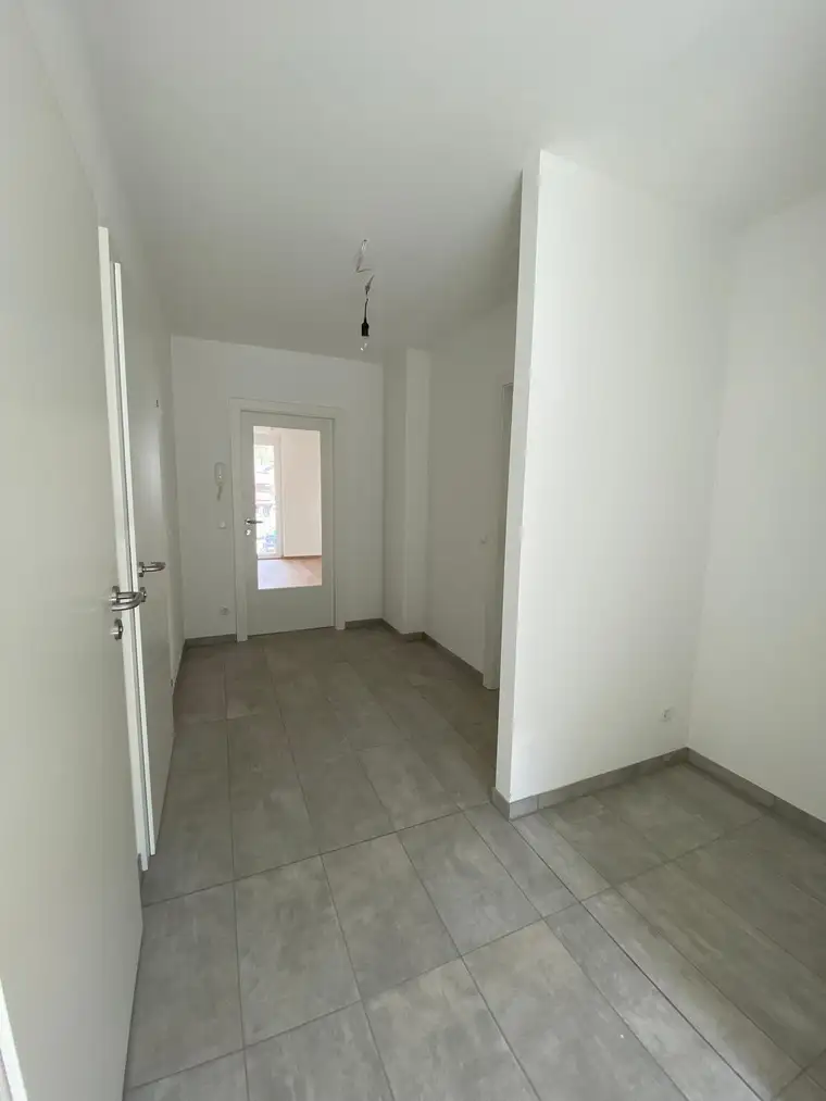 PROVISIONSFREI - Erstbezug - Sonnige 3-Zimmer-Wohnung mit Balkon in ruhiger Lage - geförderte Miete - 3 Zimmer 