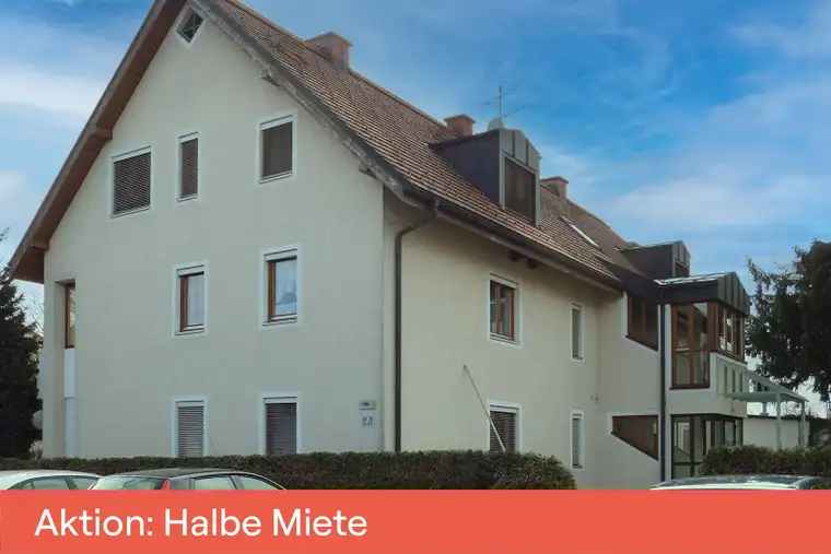 AKTION halbe Miete für die ersten 6 Monate - Helle 2-Zimmer-Wohnung im Dachgeschoss mit Loggia - geförderte Miete - 2 Zimmer 