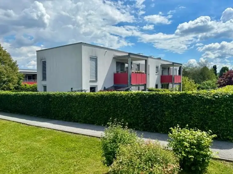 Moderne 2-Zimmer-Wohnung mit Balkon und Carportparkplatz - geförderte Miete ODER geförderte Miete mit Kaufoption - 2 Zimmer 