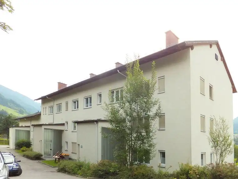 Helle 2-Zimmer-Wohnung im Obergeschoss mit Balkon - geförderte Miete ODER geförderte Miete mit Kaufoption - 2 Zimmer 