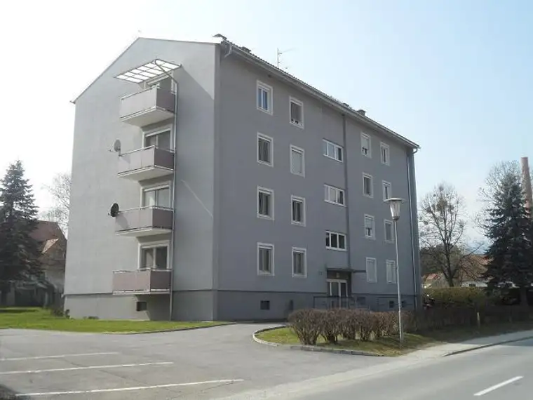 2-Zimmer-Wohnung im 3. Obergeschoss mit Balkon - Miete - 2 Zimmer 