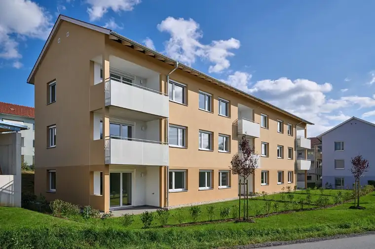 PROVISIONSFREI - ERSTBEZUG - Wunderschöne 4-Zimmer-Wohnung in ruhiger Lage mit Balkon - geförderte Miete - 4 Zimmer 