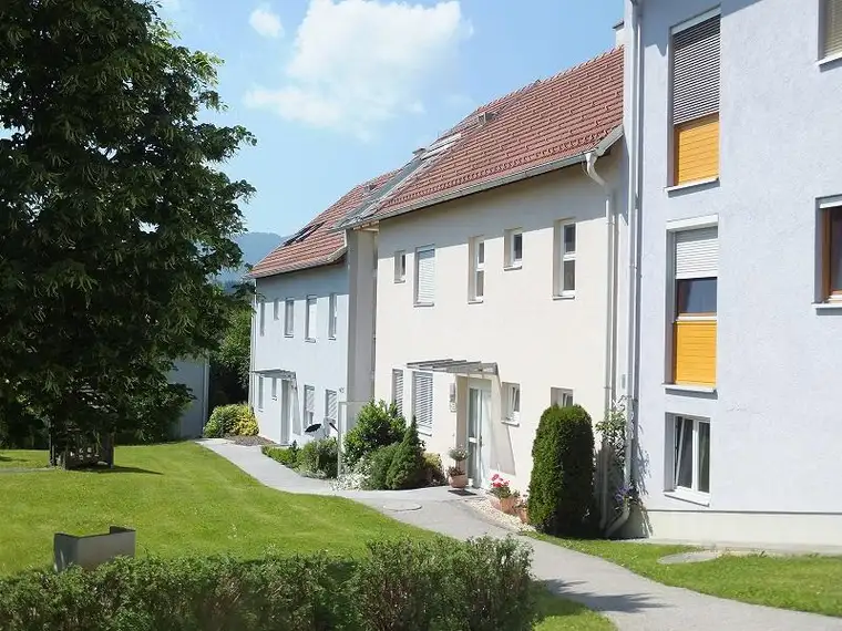 Gemütliche 2-Zimmer-Wohnung im Dachgeschoss - geförderte Miete ODER geförderte Miete mit Kaufoption - 2 Zimmer 