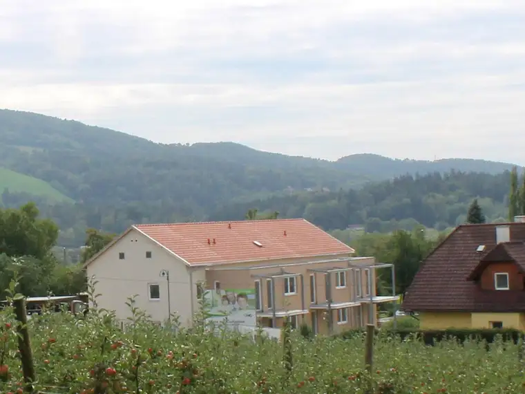 4-Zimmer-Wohnung im Erdgeschoss mit Garten - geförderte Miete ODER geförderte Miete mit Kaufoption - 4 Zimmer 