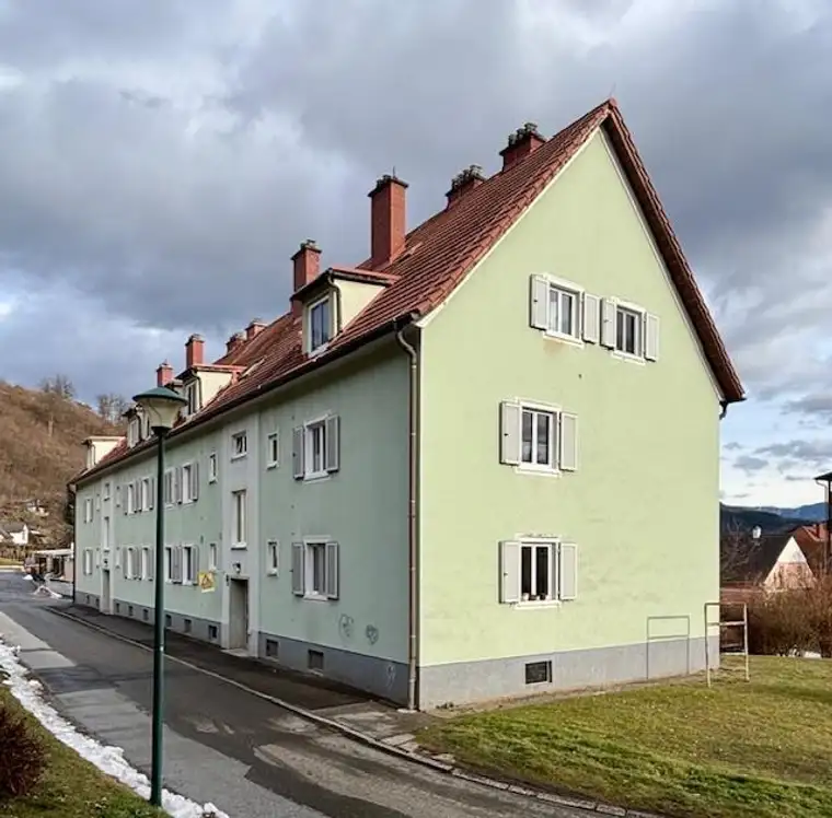 Nette 2-Zimmer-Wohnung in Bruck zu vermieten - Miete - 2 Zimmer 
