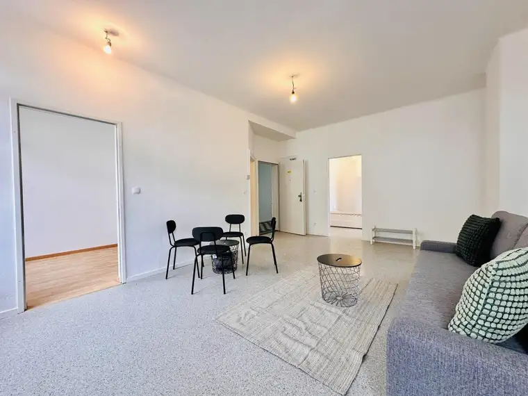 Gemütliche Mietwohnung in Wiesmath – frisch renoviert &amp; top ausgestattet!