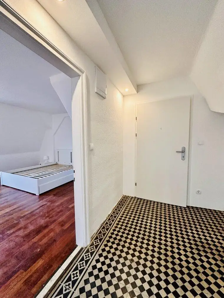 Helle Dachgeschosswohnung zur Miete in der Buckligen Welt!