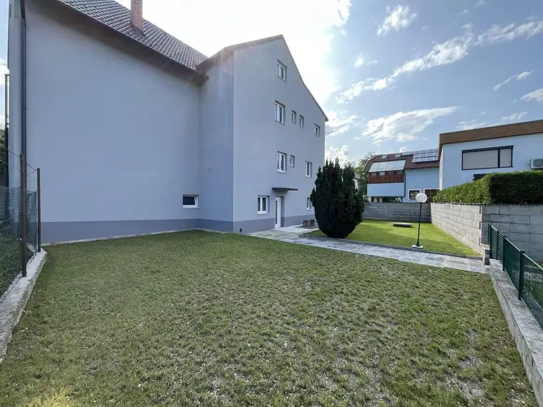 Teilsaniertes Mehrfamilienhaus mit Potential in Pottschach