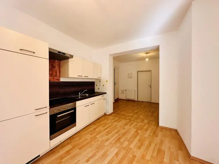 80,45 m² große Wohnung mit Garten - 6 Minuten von Ternitz. Mit eigener Bushaltestelle!