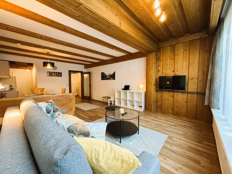Vollmöblierte traumhafte 2-Zimmer-Wohnung in Bad Kleinkirchheim – Perfekt für Ski- &amp; Naturfreunde!