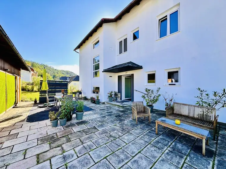Großzügiges Ein-/Mehrfamilienhaus zum Kauf in Kirchschlag in der Buckligen Welt